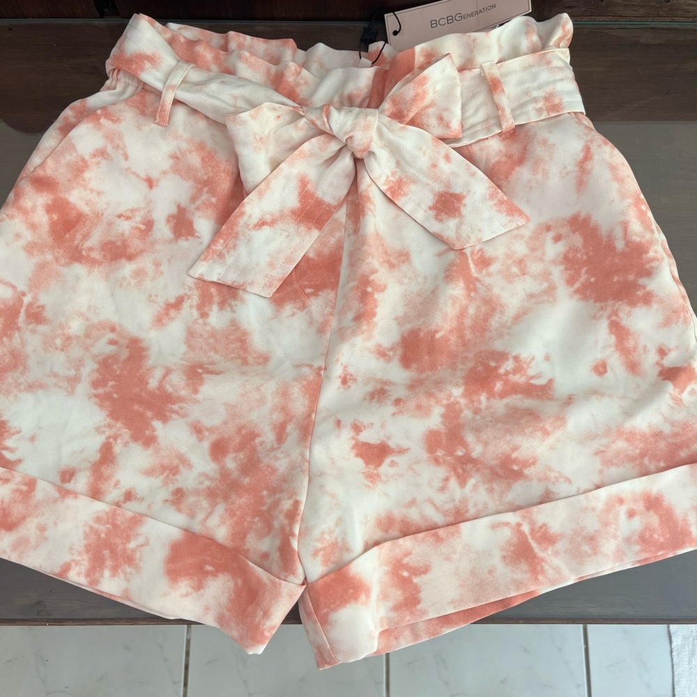 BCBGeneration Women's Shorts Dressy Tie Dye Waist Belted, Sz Sm, NWT - Picture 3 of 10